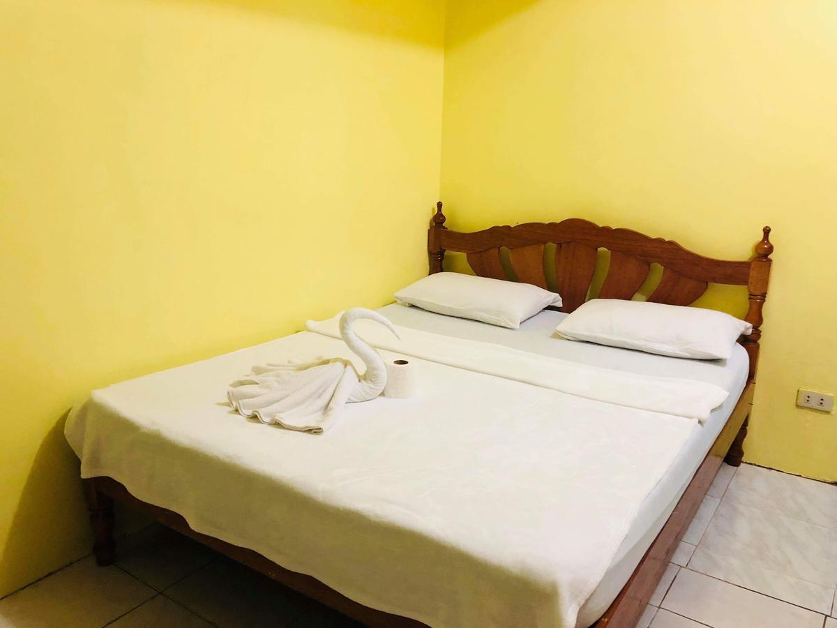 Colors Boutique Hostel Puerto Princesa Zewnętrze zdjęcie