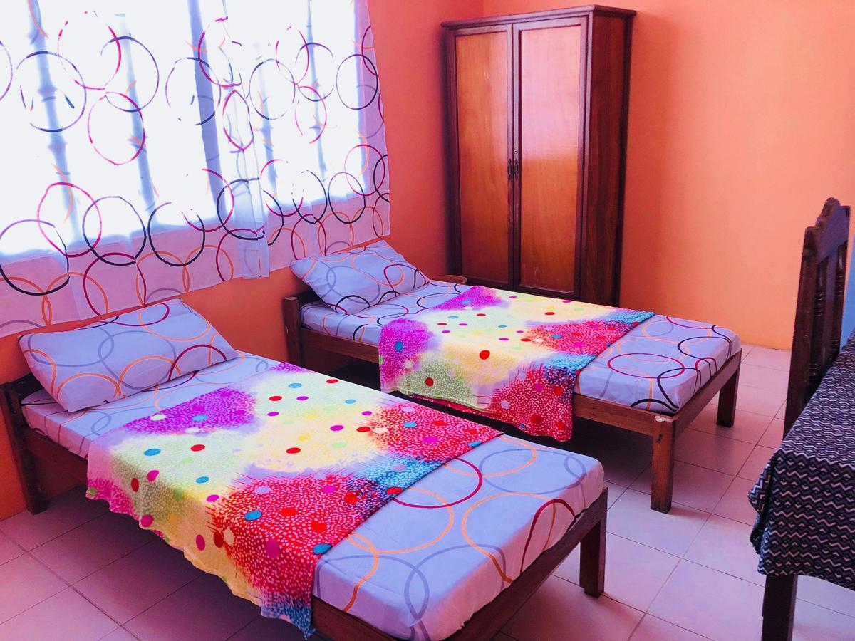 Colors Boutique Hostel Puerto Princesa Zewnętrze zdjęcie